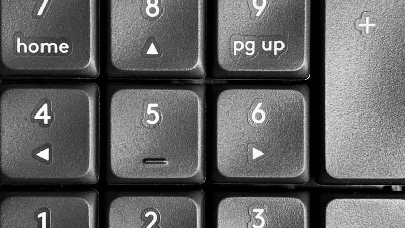 Image of numbers keypad on a computer keyboard